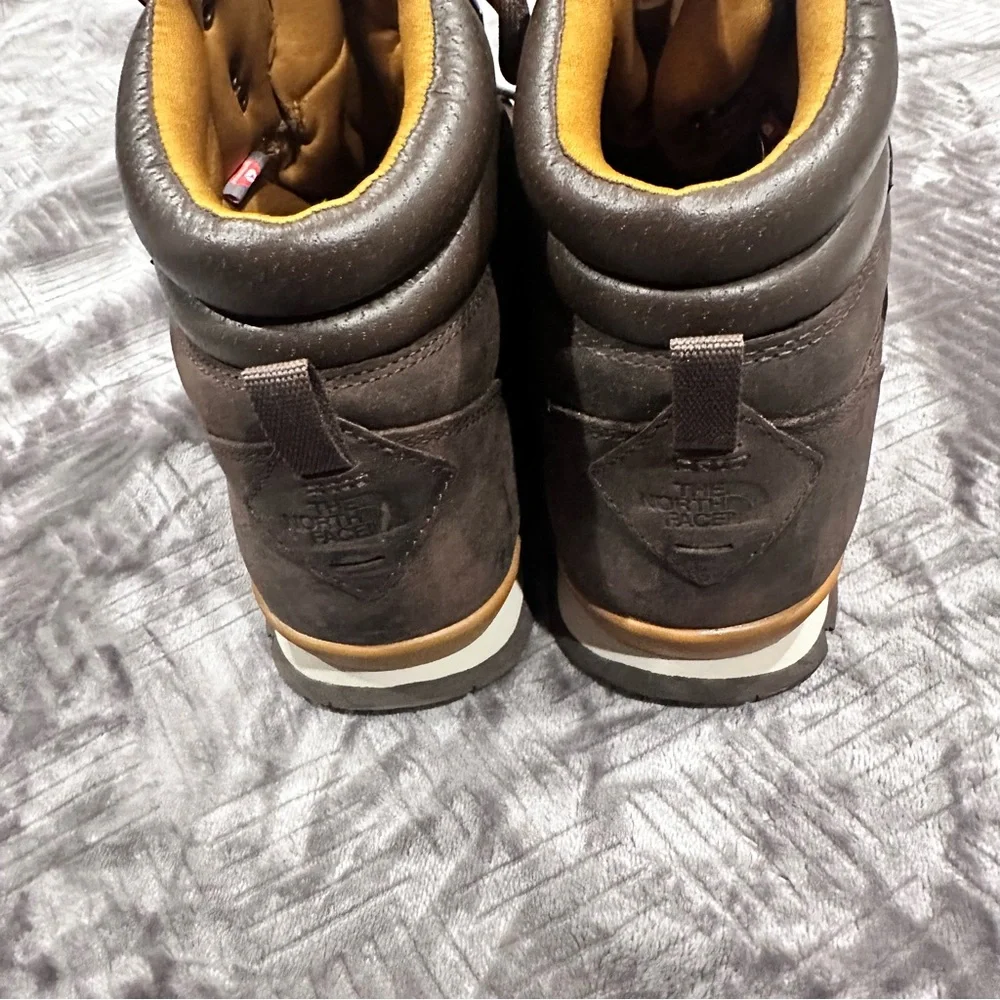 The North Face Back to Berkley Men's Brown Hiking Boots - Picture 5 of 8
